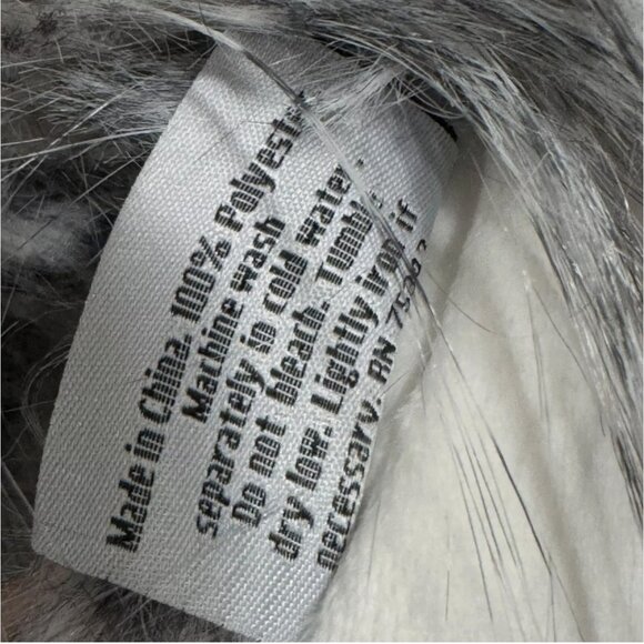 Designer Jason Wu Faux Fur Christmas Tree Skirt 56" Black White Long Feather NEW - Picture 11 of 11